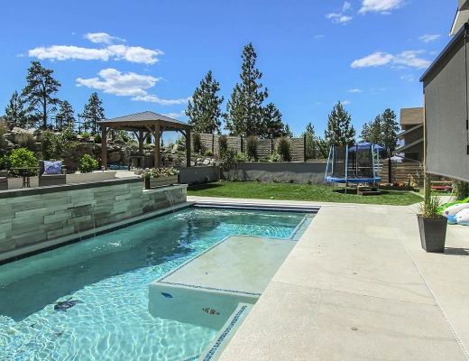 Hillside Hideaway - 4 Bdrm + Den w/ Pool - Kelowna (CVH)