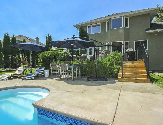 Kelowna Blu - 4 Bdrm w/ Heated Pool - Kelowna (CVH)