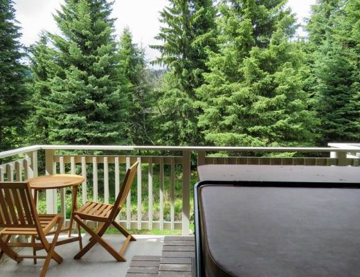 Settlers Crossing #41 - 2 Bdrm HT - Sun Peaks