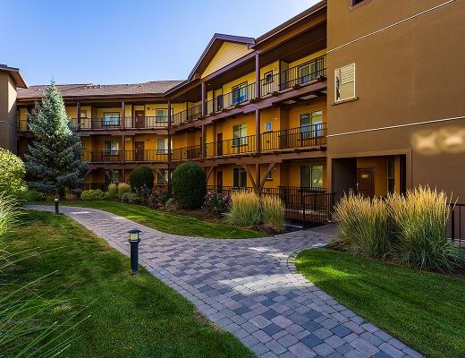 Barona Beach Lakefront Resort #7202 Boat lift - 3 Bdrm - West Kelowna (CVH)