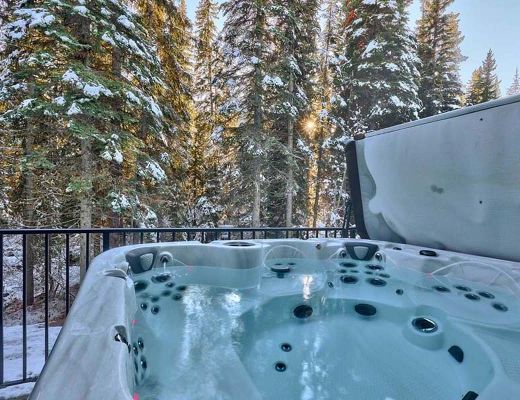 Village Walk #7 - 4 Bdrm HT - Sun Peaks (TM 15)