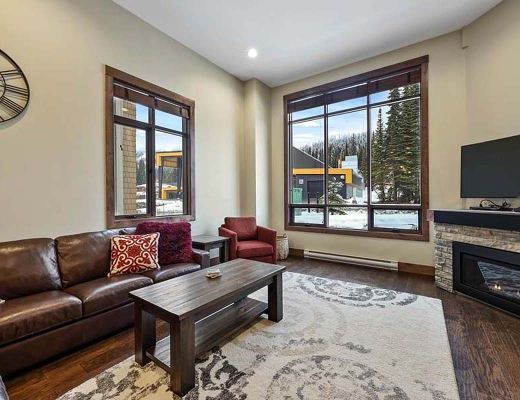 Village Walk #19 - 3 Bdrm HT - Sun Peaks (TM 15)