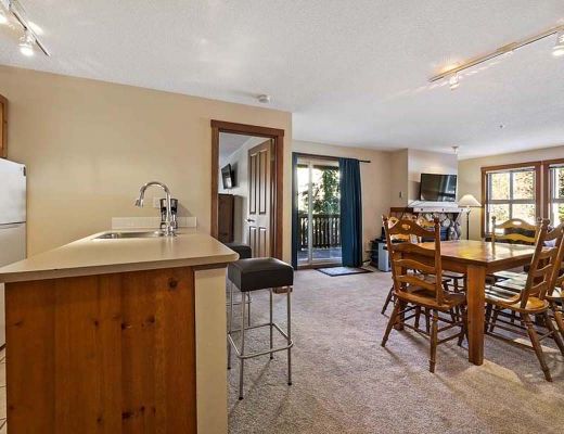 Fireside Lodge #210 - 2 Bdrm - Sun Peaks (TM)