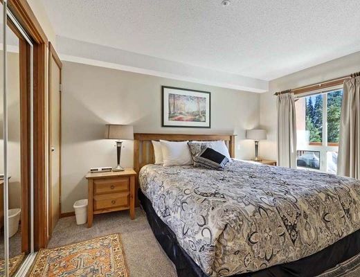 Fireside Lodge #220 - 1 Bdrm - Sun Peaks (TM)