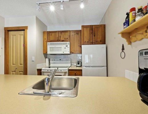 Fireside Lodge #311 - 2 Bdrm - Sun Peaks (TM)