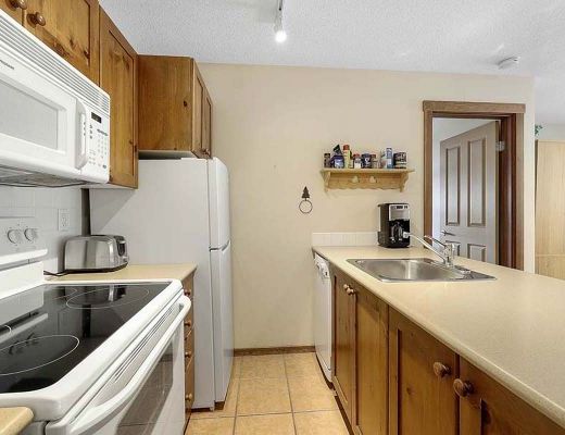 Fireside Lodge #311 - 2 Bdrm - Sun Peaks (TM)