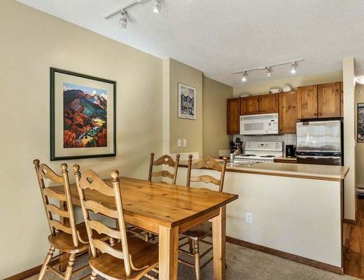 Fireside Lodge #318 - 1 Bdrm - Sun Peaks (TM)