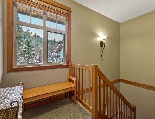 Settlers Crossing #12 - 3 Bdrm - Sun Peaks (TM)