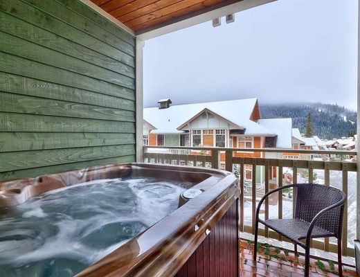 Settlers Crossing #17 - 2 Bdrm HT - Sun Peaks (TM)