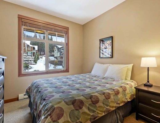 Settlers Crossing #67 - 2 Bdrm HT - Sun Peaks (TM)