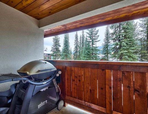 Snow Creek Village #21 - 3 Bdrm + Den HT - Sun Peaks (TM)