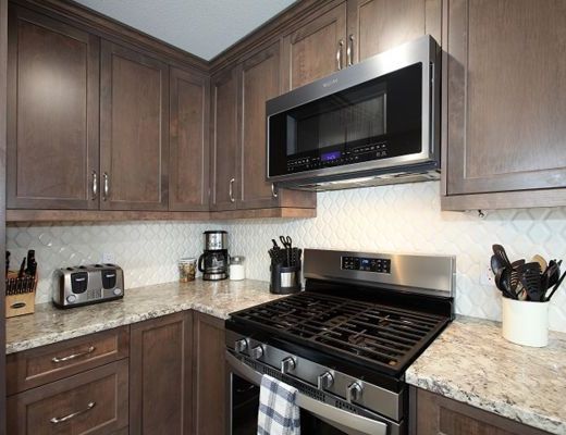 Silver Song - 6 Bdrm HT (E) - Silver Star (VC)