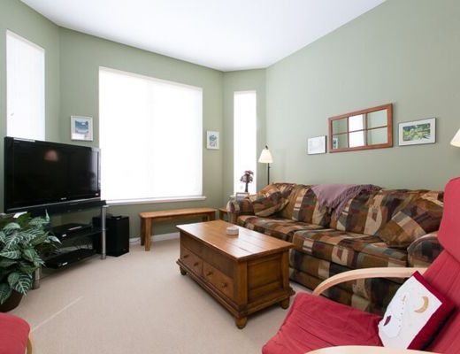 Blue Skies Main - 3 Bdrm + Den HT (E) - Silver Star (VC)