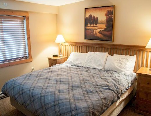 Lord Aberdeen Hotel - 1 Bdrm w/ Alcove (Village Facing) - Silver Star