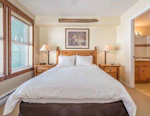 Silver Creek Lodge - 1 Bdrm/1 Bath + Alcove (Village Facing) Premium - Silver Star