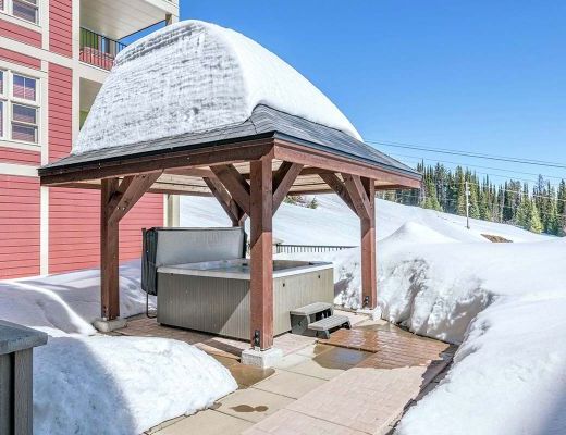 Snowbird Lodge - 2 Bdrm Executive HT (Village) - Silver Star