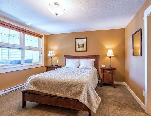 Snowbird Lodge - 2 Bdrm + Den Executive HT (Village) - Silver Star