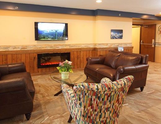 Vance Creek Hotel - 1 Bdrm Suite - Silver Star (VC)