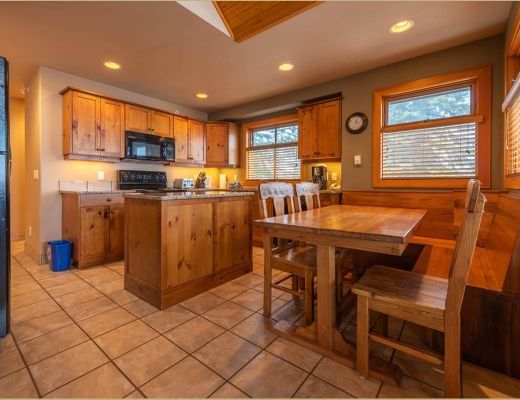 Bullet Creek Cabins - 2 Bdrm HT (V) - Big White