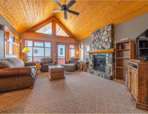 Bullet Creek Cabins - 2 Bdrm HT (V) - Big White