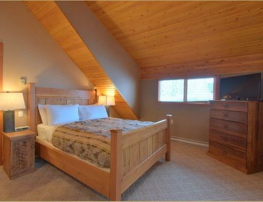 Bullet Creek Cabins - 4 Bdrm + Den HT (V) - Big White