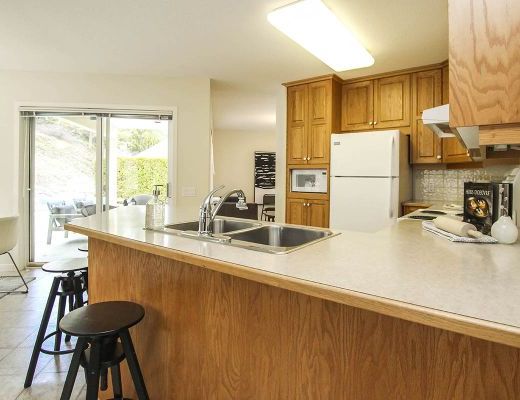 Sunset Rancher - 3 Bdrm w/ Pool (CVH) - West Kelowna