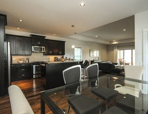 The Veranda - 4 Bdrm Heated Pool - Kelowna (CVH)