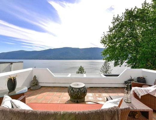 Pura Vida - 3 bdrm Semi lakefront - Kelowna 