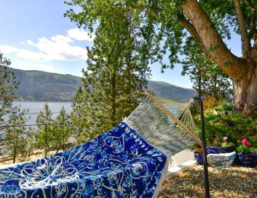 Pura Vida - 3 bdrm Semi lakefront - Kelowna 