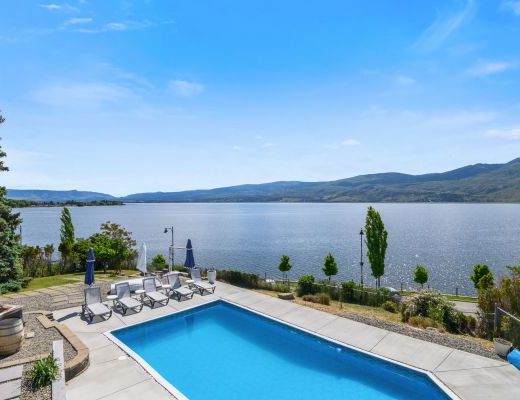 Lake House Oasis - 5 Bdrm plus Den w/ Pool HT - West Kelowna (CVH)