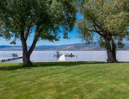 Pennybridge Lake House - 4 Bdrm + Loft w/Pool HT - Kelowna