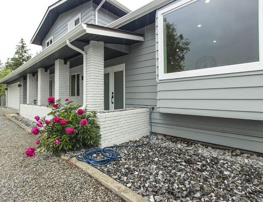 Summer Living - 4 Bdrm w/ Heated Pool - Kelowna