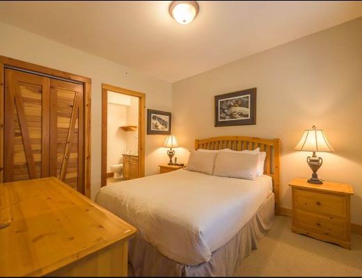 Grizzly Lodge - 2 Bdrm + Den (P) - Big White