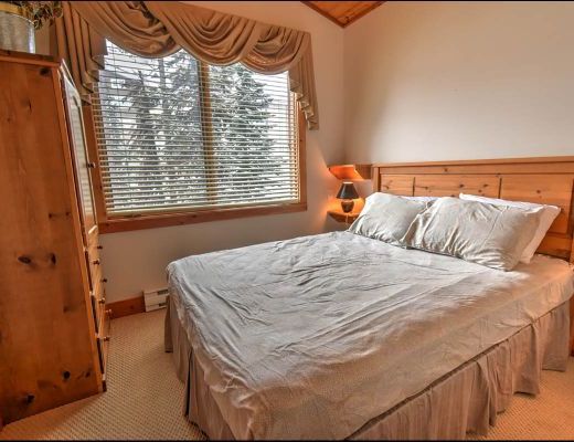 Grizzly Lodge - 2 Bdrm + Den (P) - Big White