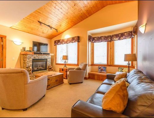 Grizzly Lodge - 2 Bdrm + Den (P) - Big White