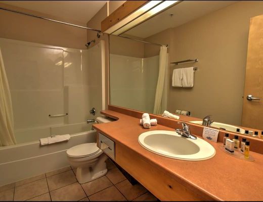 Inn At Big White - 1 Bdrm Corner Unit - Big White