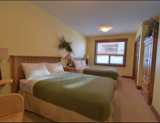 Stonebridge Lodge - 2 Bdrm (E) - Big White