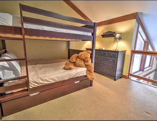 Stonebridge Lodge - 2 Bdrm + Loft HT (E) - Big White