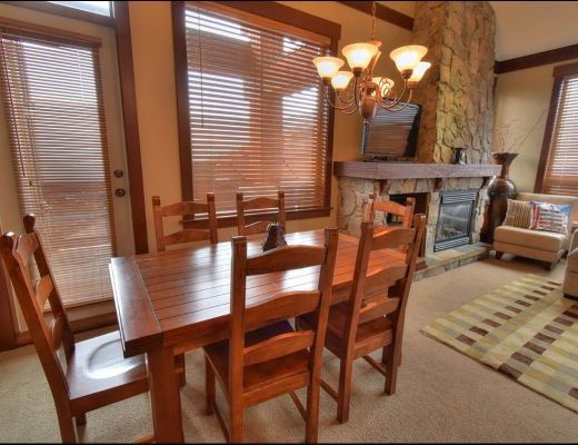 Stonebridge Lodge - 2 Bdrm + Loft HT (E) - Big White