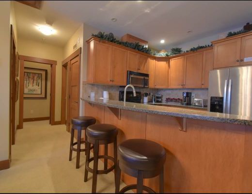 Stonebridge Lodge - 3 Bdrm + Loft HT (E) - Big White