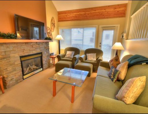 Trappers' Crossing - 2 Bdrm + Loft HT (P) - Big White