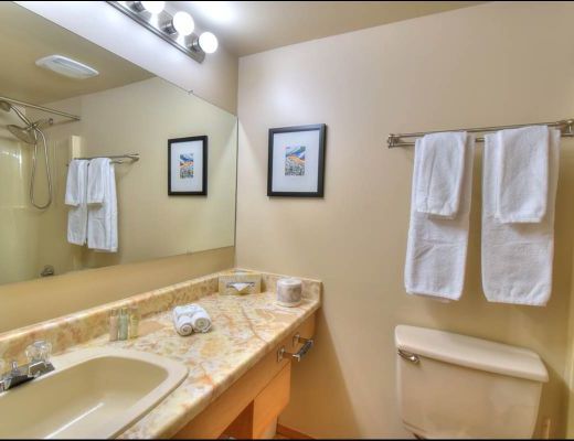 Whitefoot Lodge - Kitchenette (B) - Big White