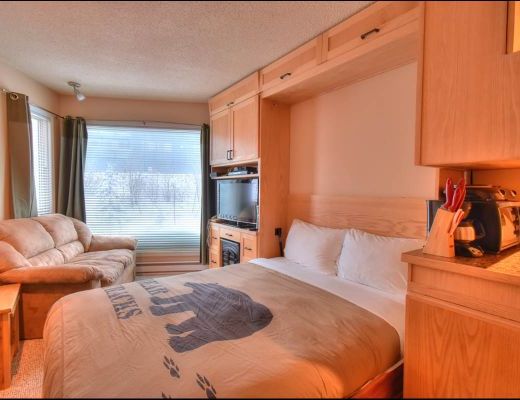 Whitefoot Lodge - Kitchenette (B) - Big White