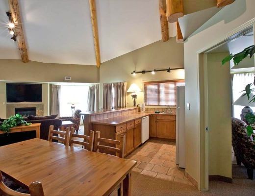 Polaris Lodge - 3 Bdrm Master - Kimberley