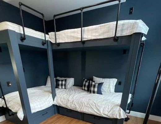 Bunkhouse - 5 Bdrm HT - Apex