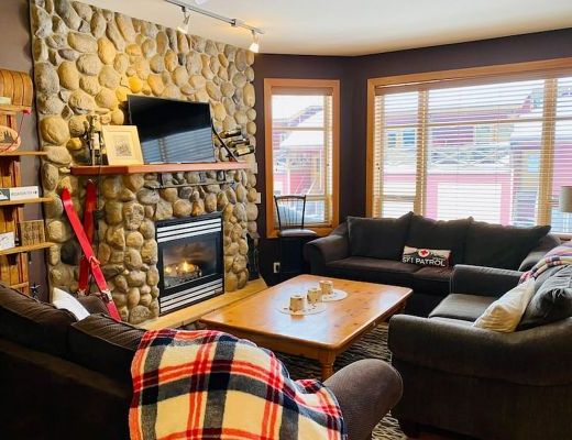 Lazy Bear Lodge - 2 Bdrm + Den HT - Apex