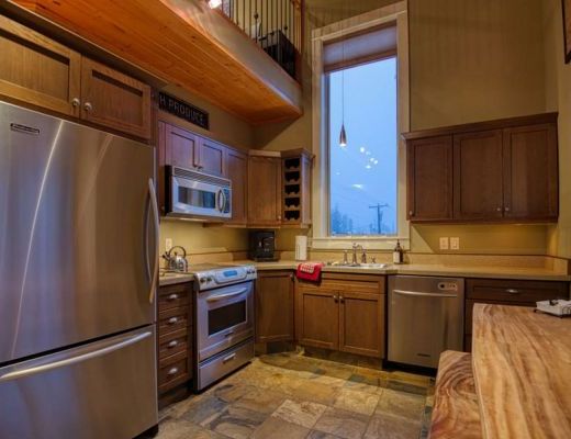 Trailside Lodge - 3 Bdrm + Loft HT - Apex