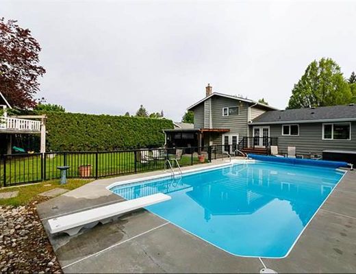 The Playhouse - 3 Bdrm plus Den w/ Pool HT (CVH)