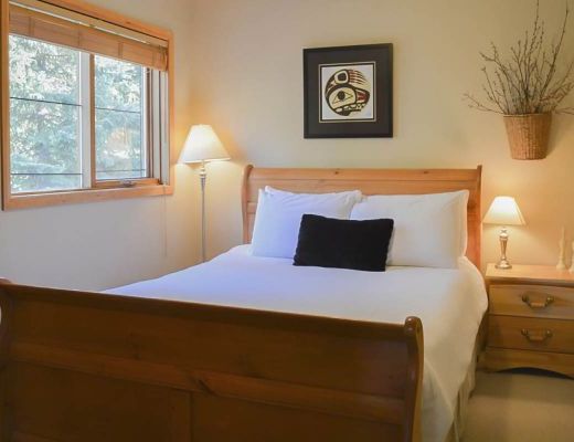 Fairway Cottage #6 (Finchs Nest) - 3 Bdrm HT - Sun Peaks (TM)