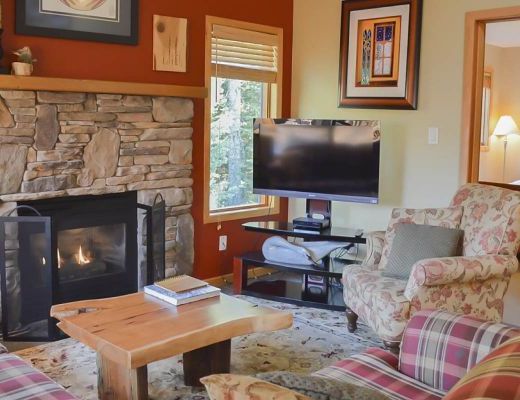 Fairway Cottage #6 (Finchs Nest) - 3 Bdrm HT - Sun Peaks (TM)